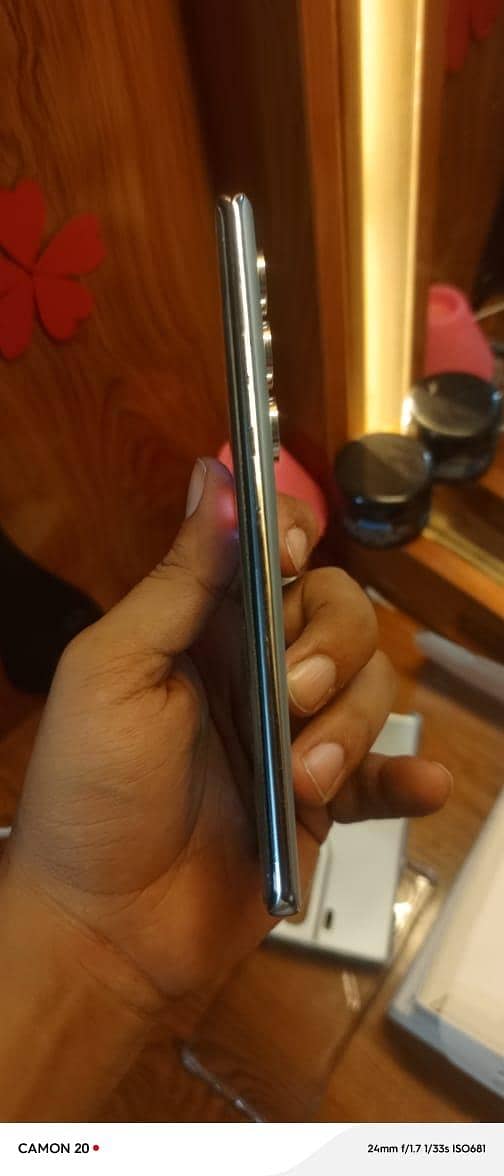 Tecno CAMON 40 Pro 4