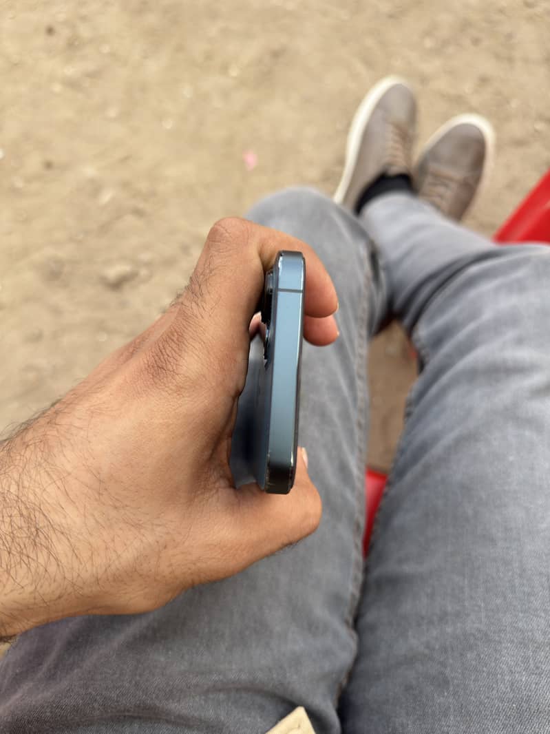 iPhone 12pro 3