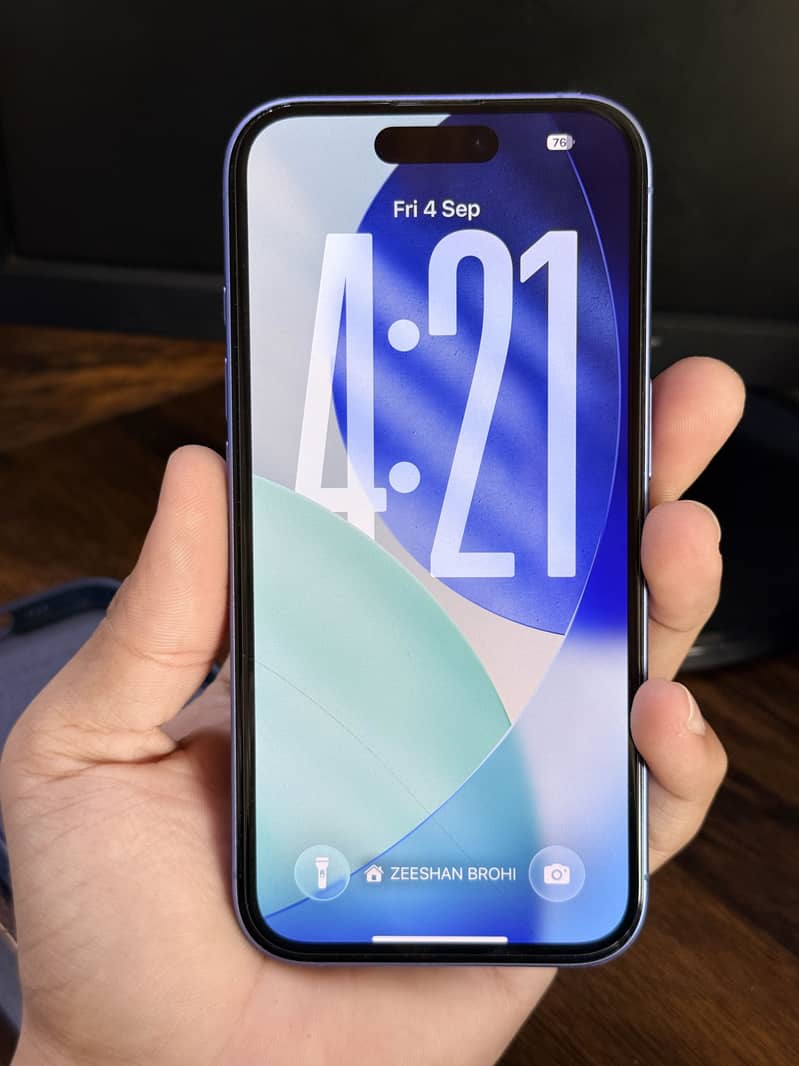 Apple iPhone 16 6