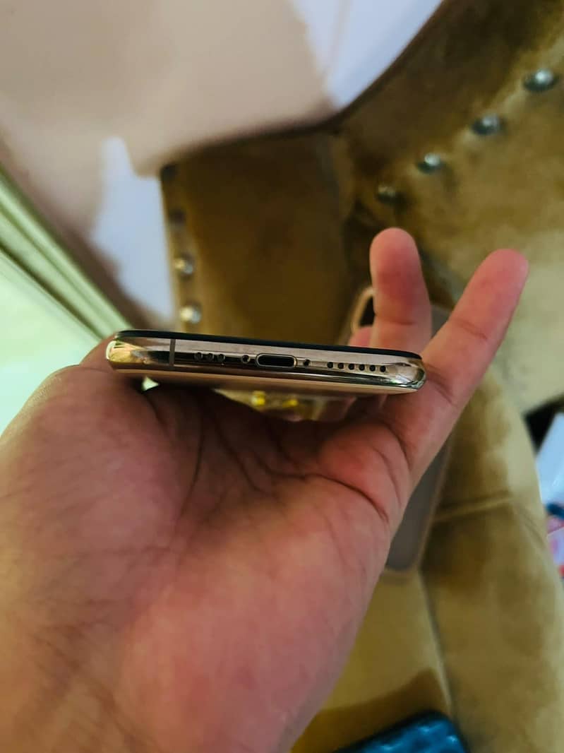 Apple iPhone 11 Pro 3