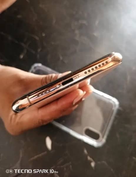 xs max 3