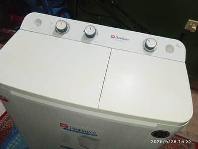 0318/11/83/461 Dawlance washing machine twin tub model number DW-6550
