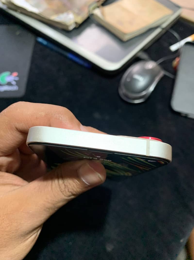 Apple iPhone 13 1