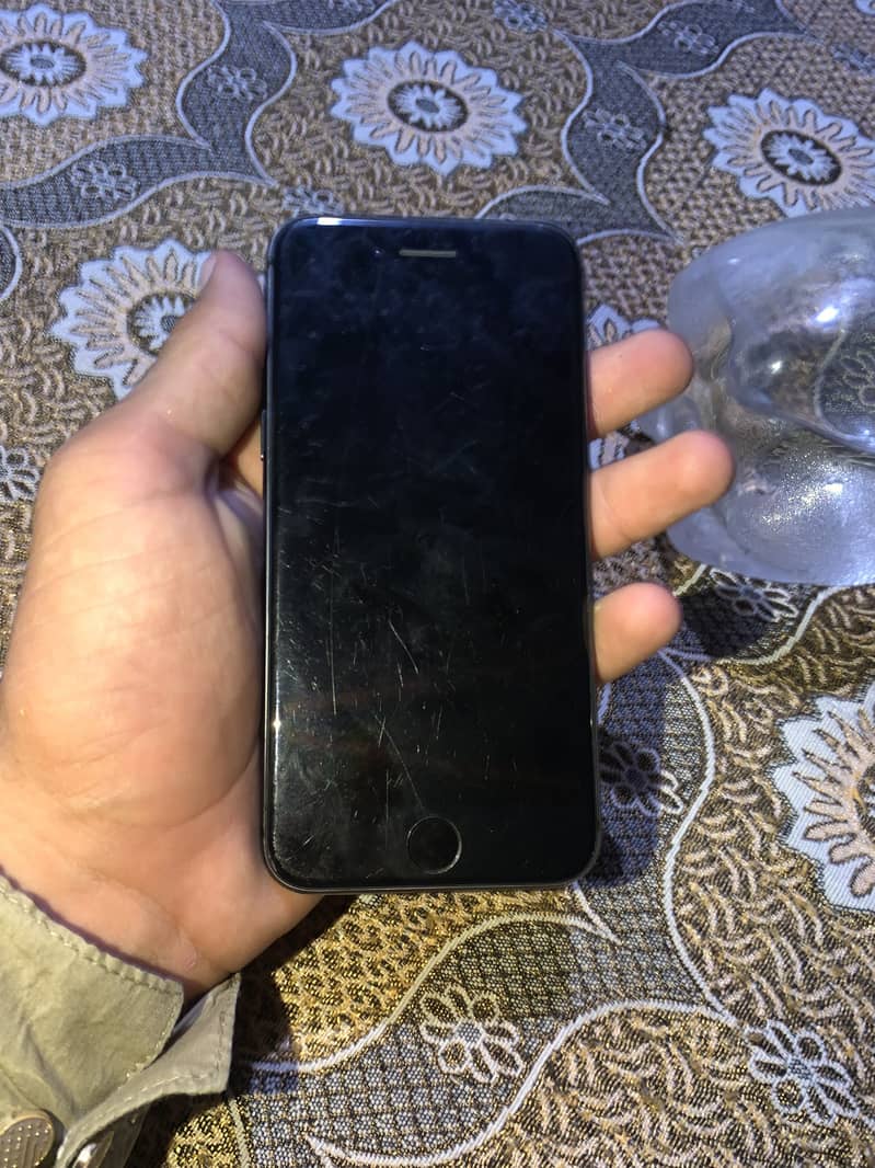 Apple iPhone 8 2