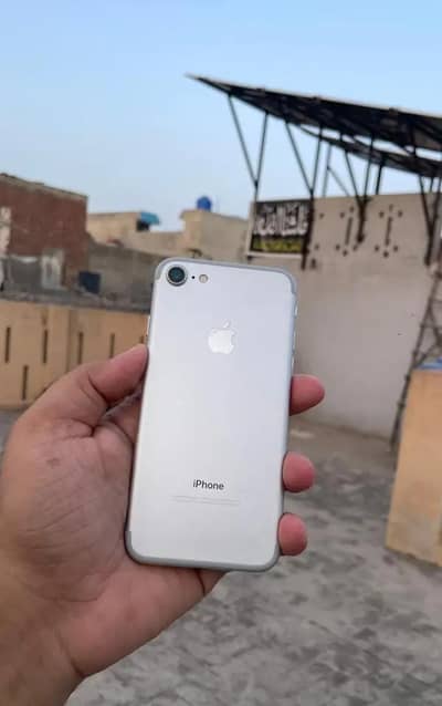 Apple iPhone 7