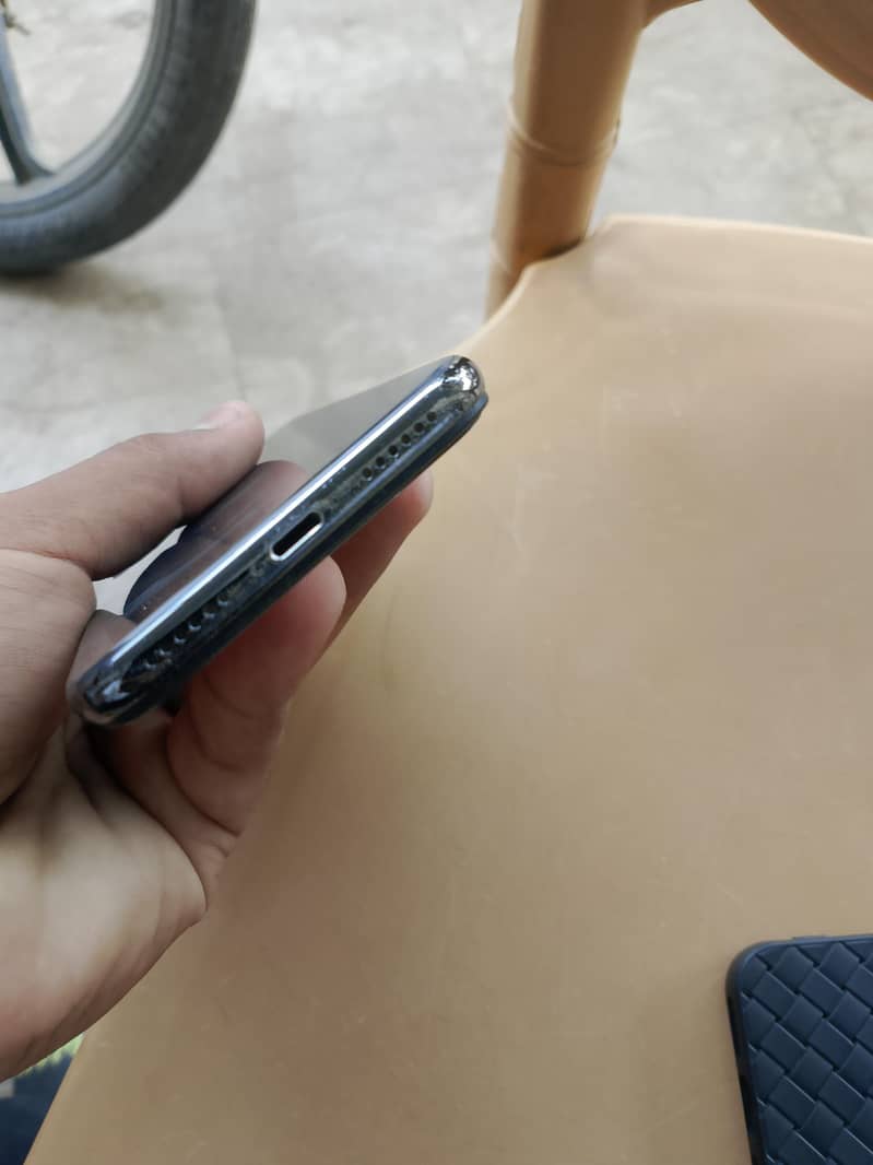 Apple iPhone X 1