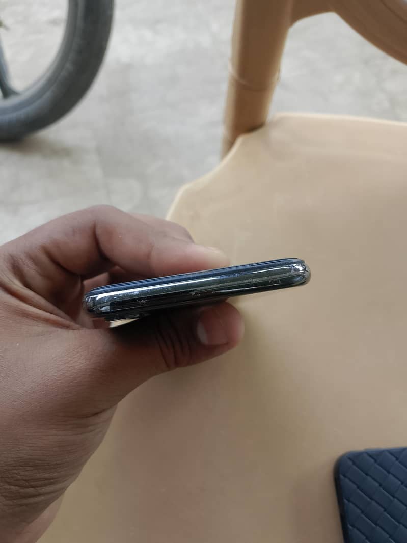 Apple iPhone X 2