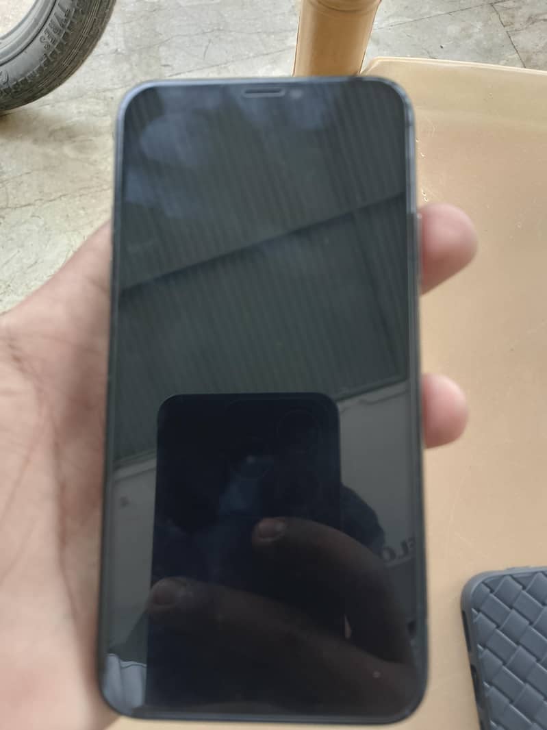 Apple iPhone X 6