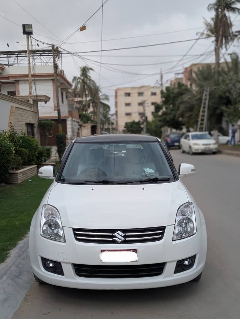 Suzuki Swift Model 2011(Automatic) 1
