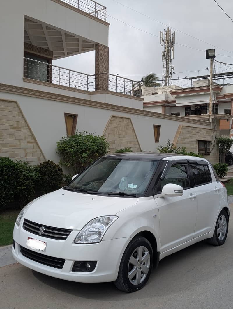 Suzuki Swift Model 2011(Automatic) 3