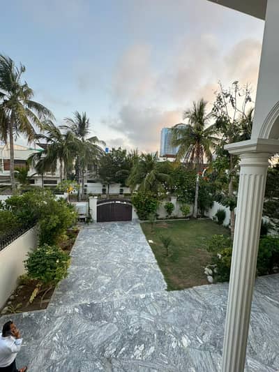500 Yards Bungalow for Sale Prime Location