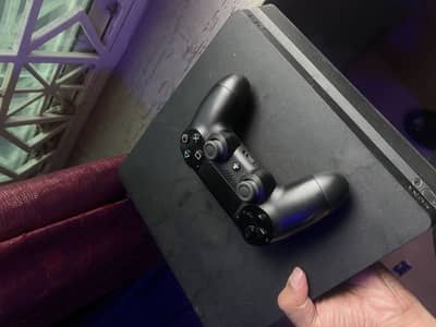 PS4 Slim 500GB — For Sale