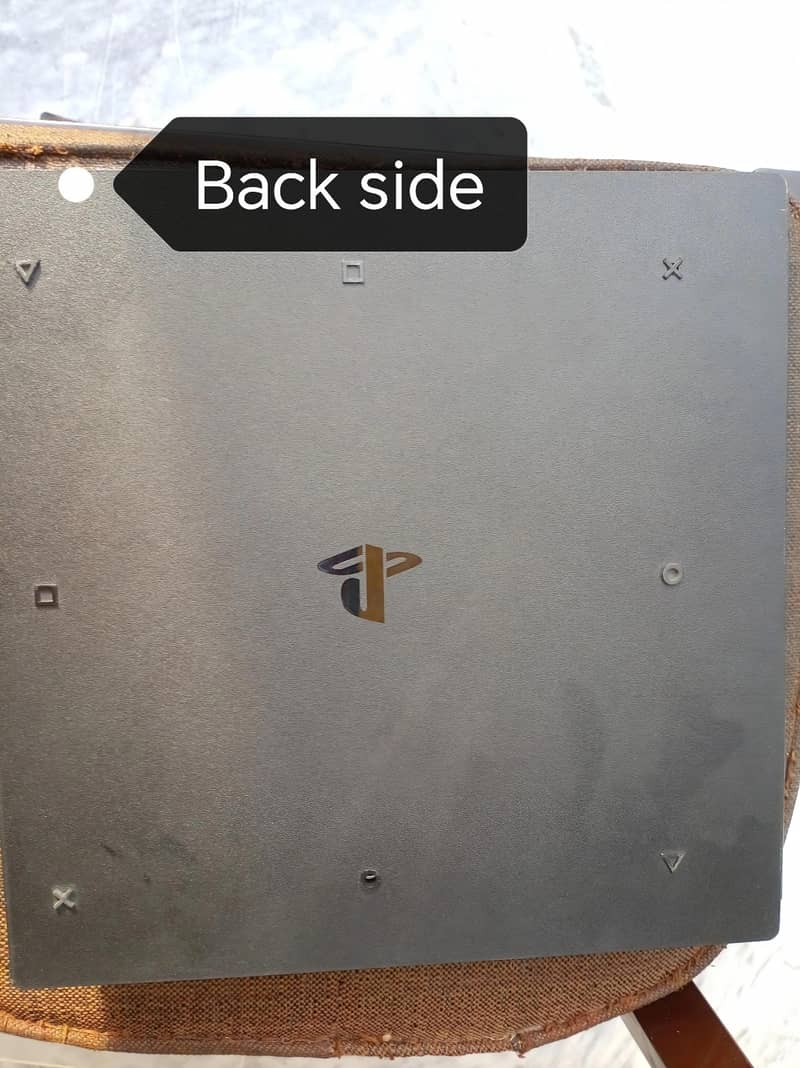 Ps4pro with controller 3