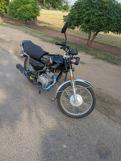 Honda 125 Black For Sale