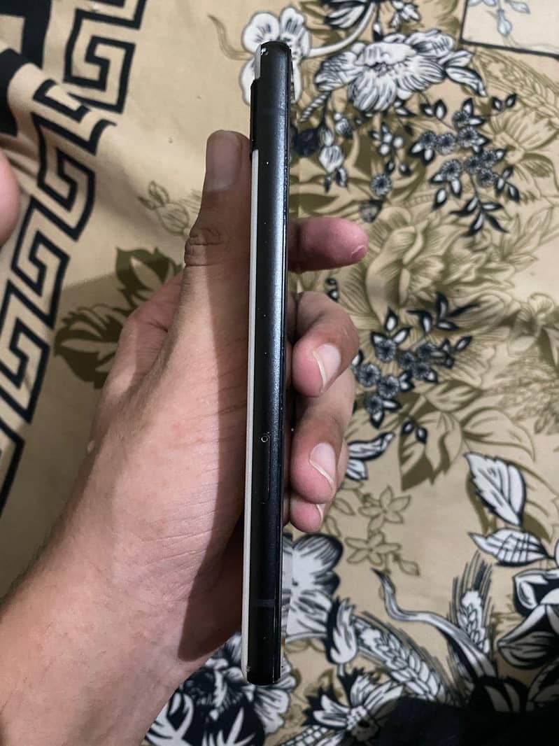Google Pixel 6a 5