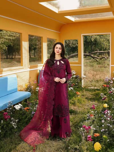 *HANIA EMBROIDERED 3PC*