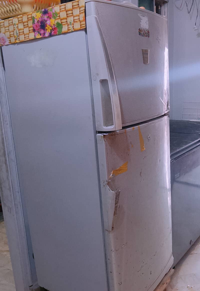 Fridge Dawlance 0
