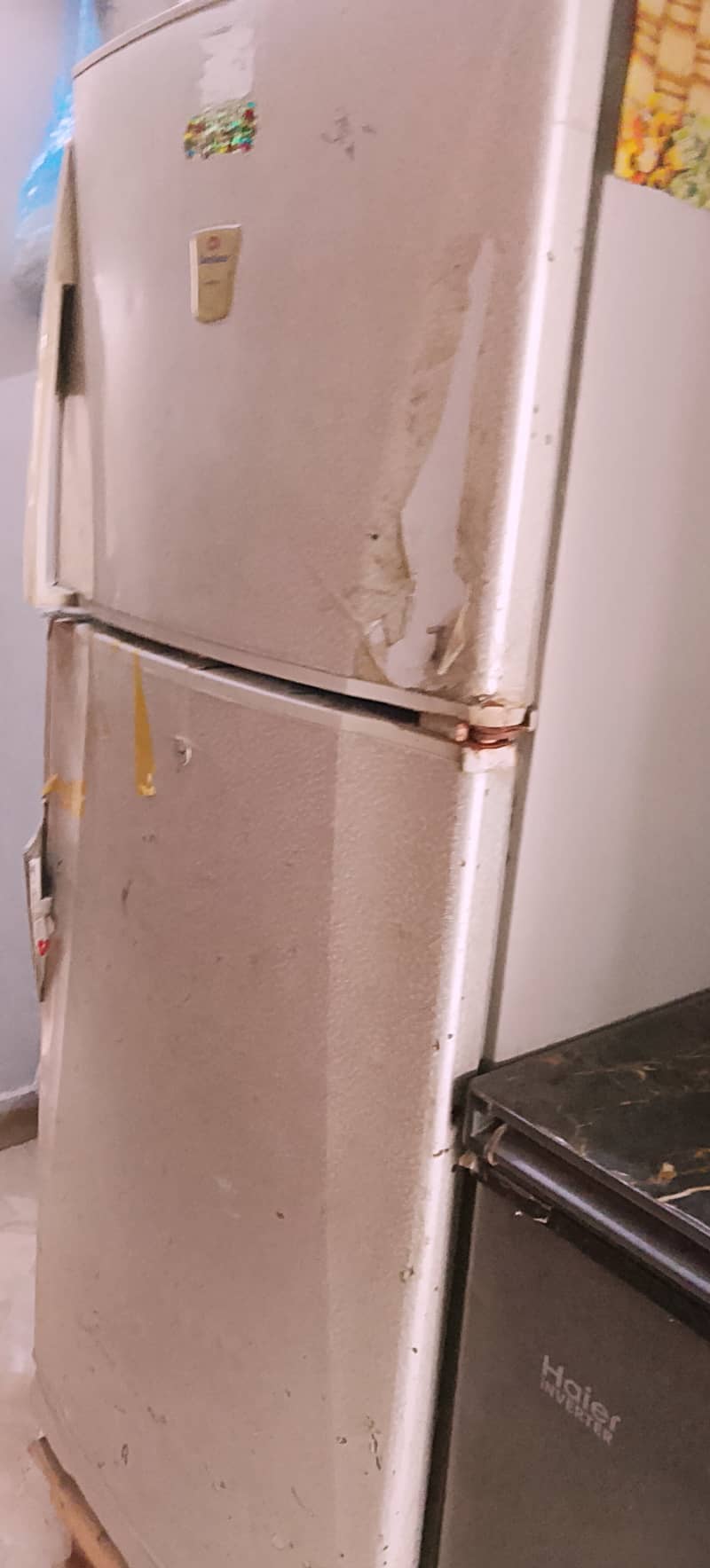 Fridge Dawlance 2