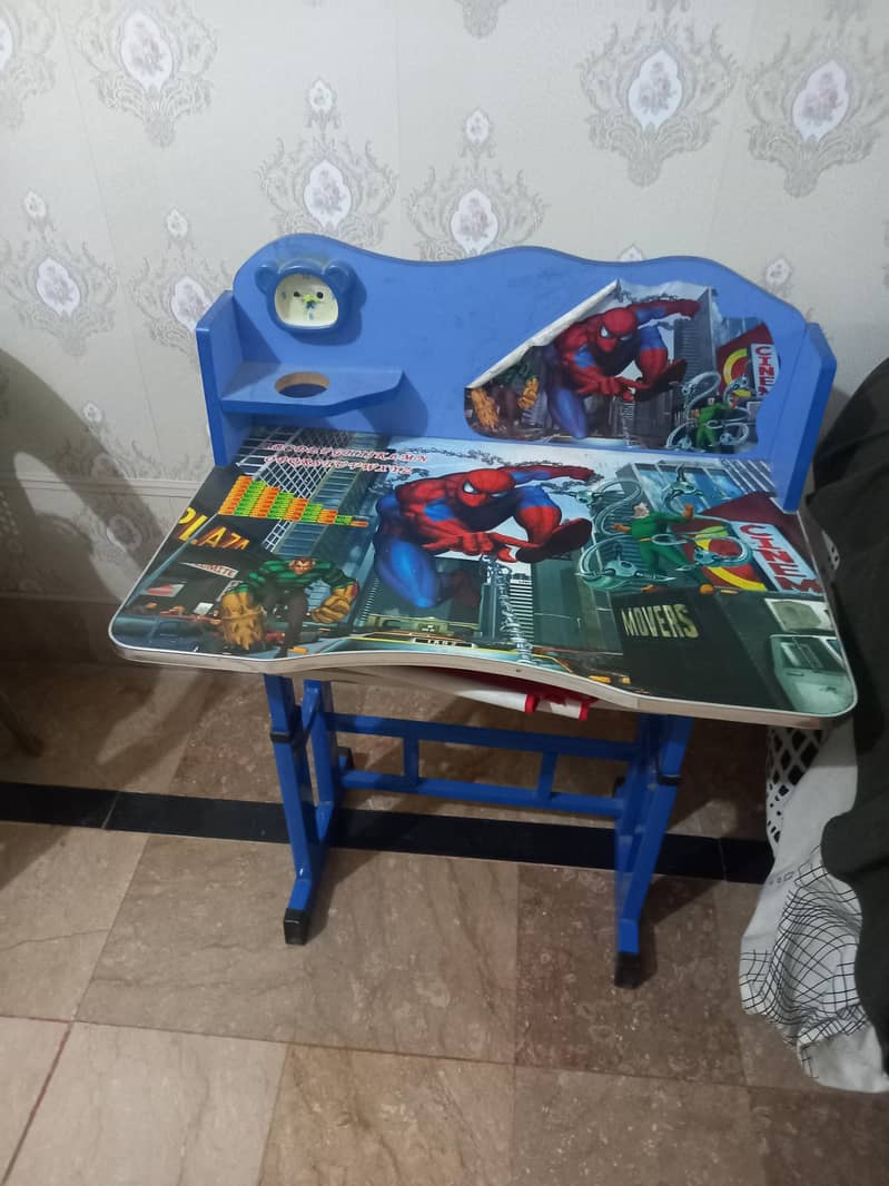 kids study Table 1