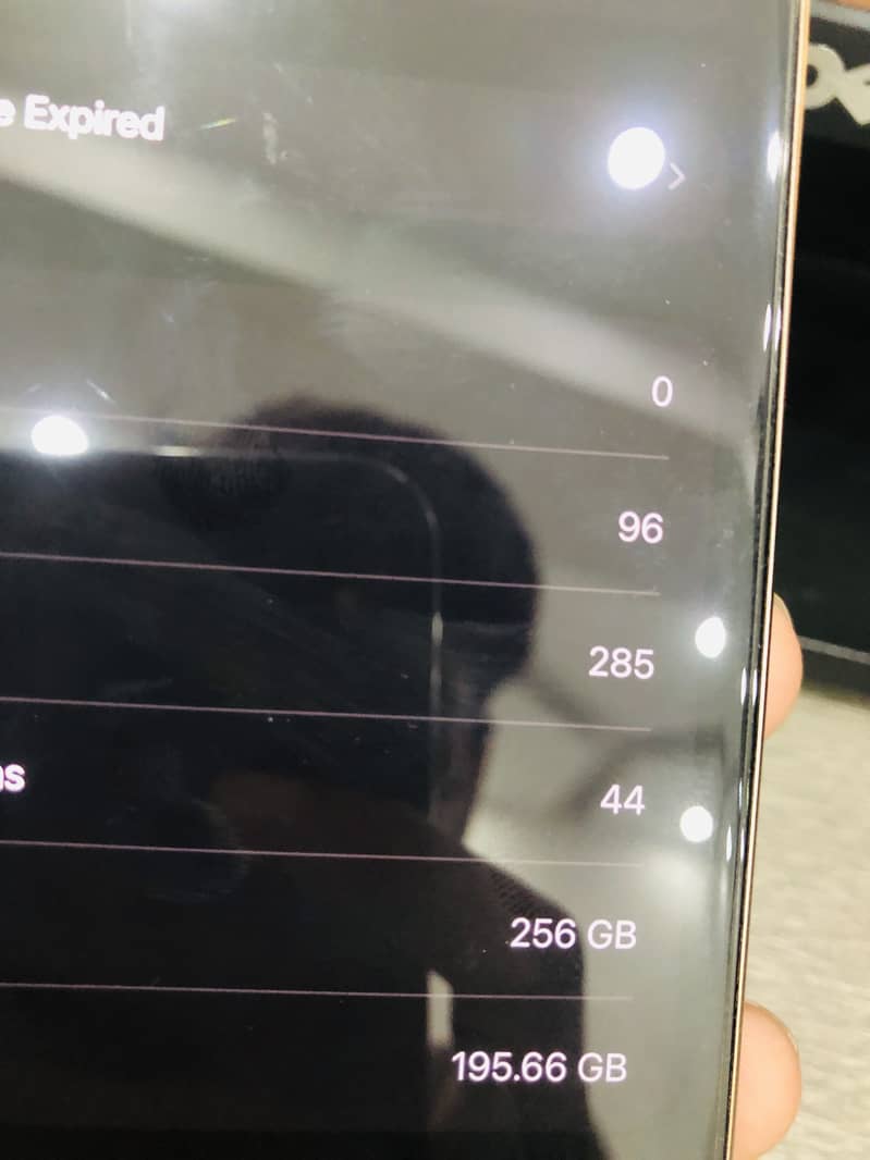 Apple iPhone 16 Pro Max 7