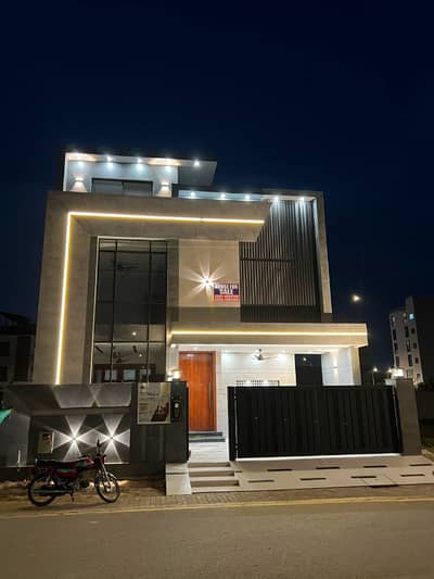 Luxury 10 Marla House Available for Sale in Etihad Town Phase 1 Prime Location, Lahore