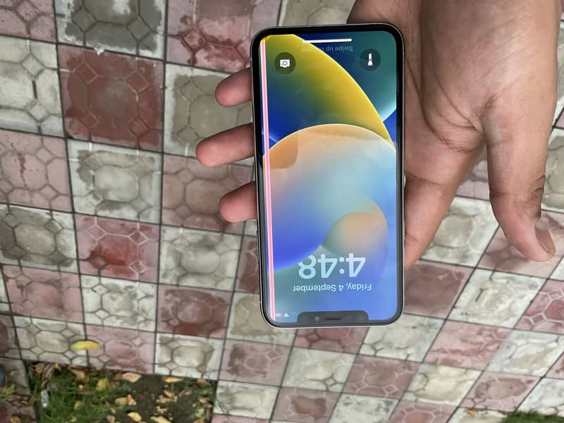 Apple iPhone X 5