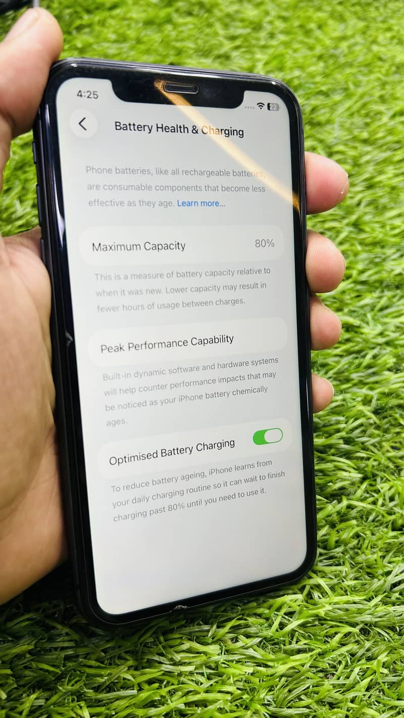 Apple iPhone 11 3
