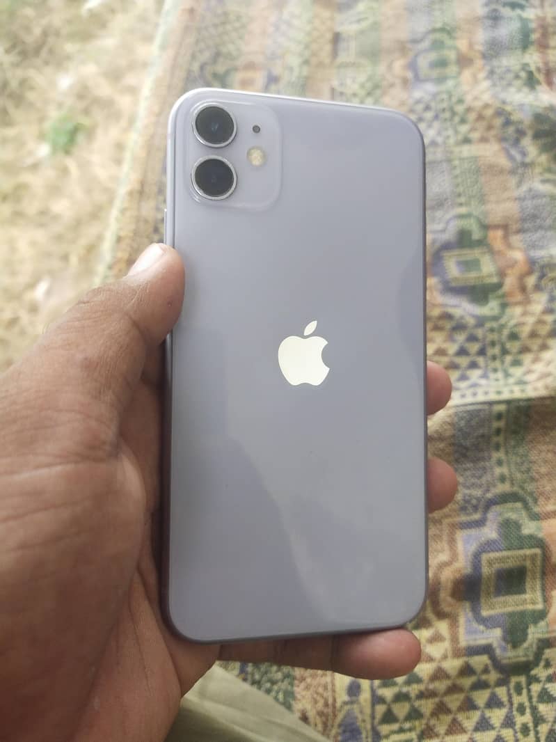 Apple iPhone 11 0