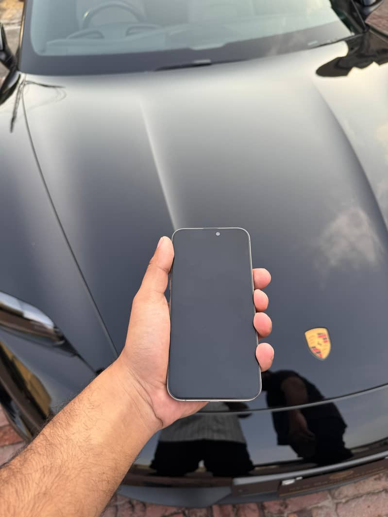 Apple iPhone 15 Pro Max 3