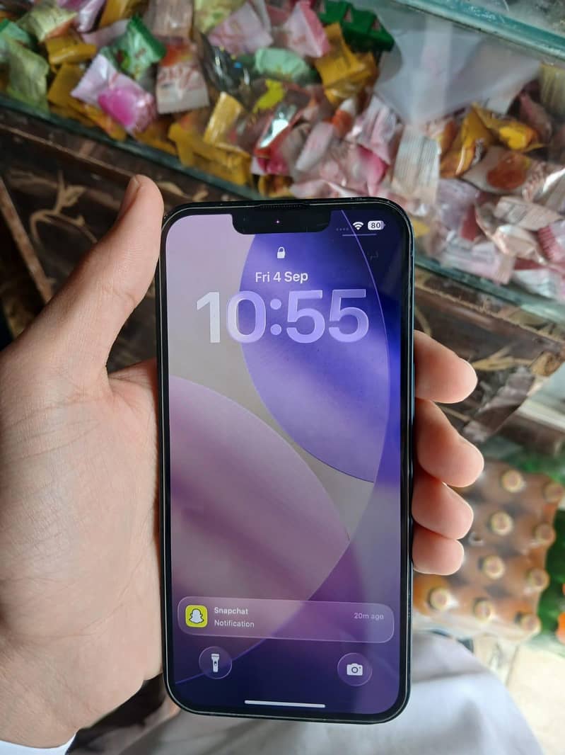 Apple iPhone 13 3