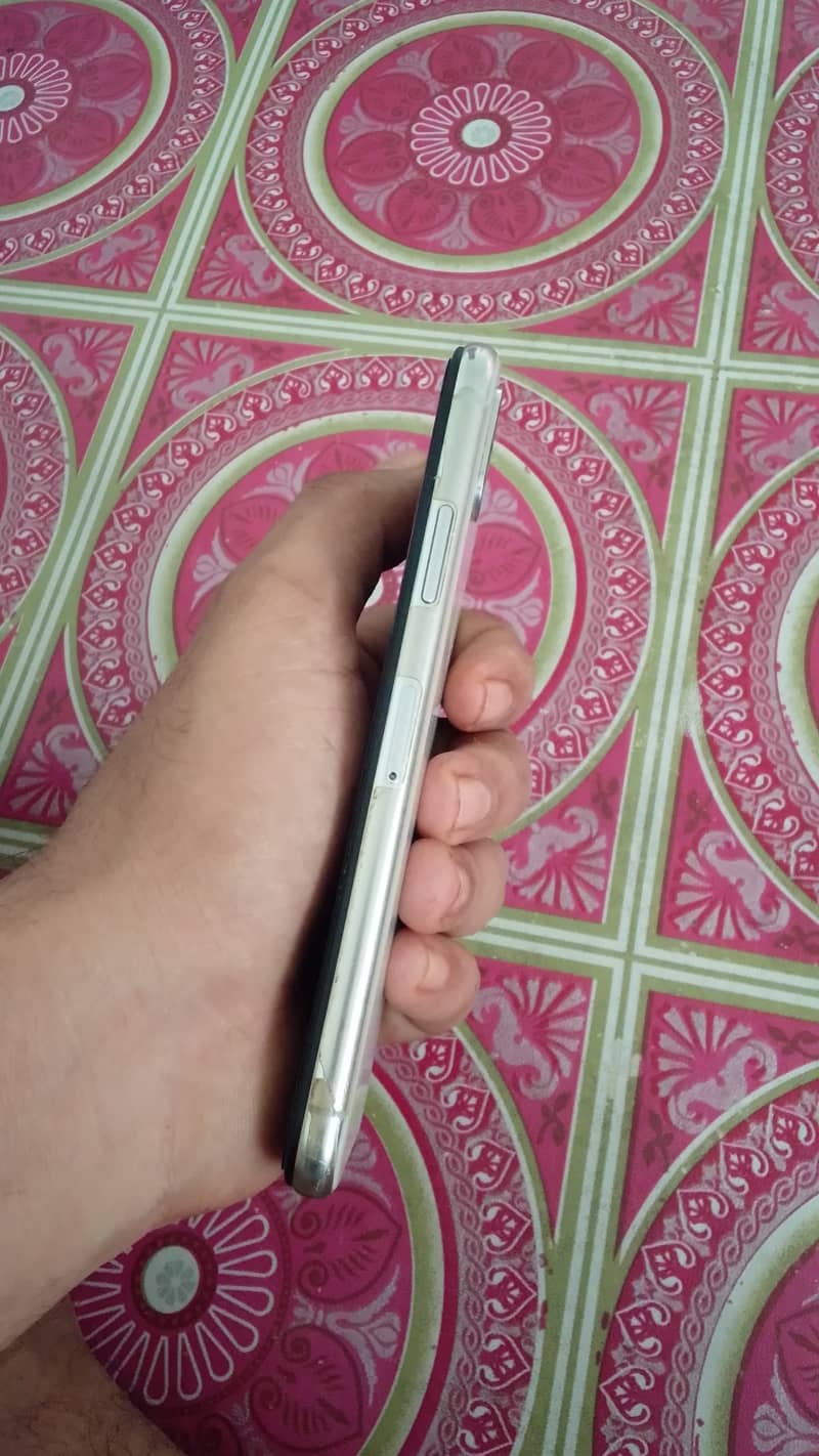 Apple iPhone X 2