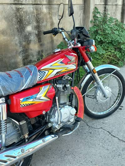 Honda CG 125 2025 model urgent sale