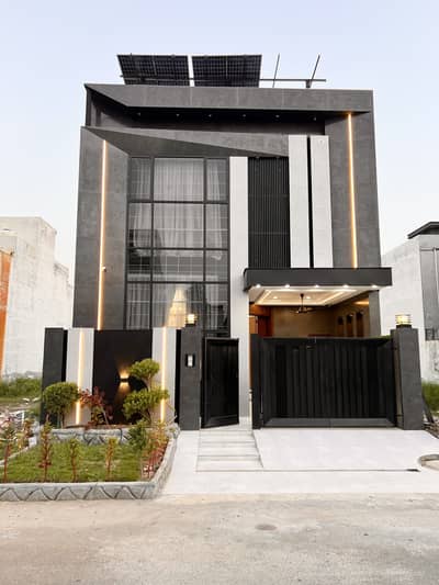 5 Marla Quality Construction House For Sale ! With Solar