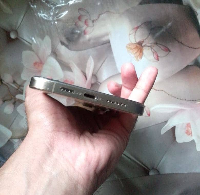 Apple iPhone 12 Pro Max 3