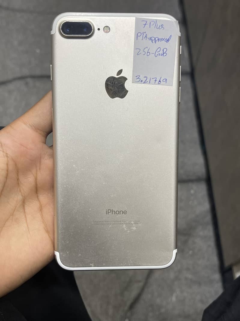 Apple iPhone 7 Plus 0
