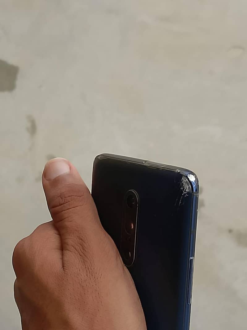 One Plus 7 Pro 3