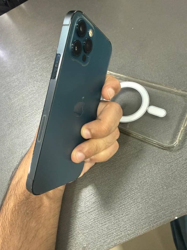 Apple iPhone 12 Pro 1