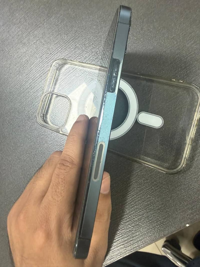 Apple iPhone 12 Pro 3