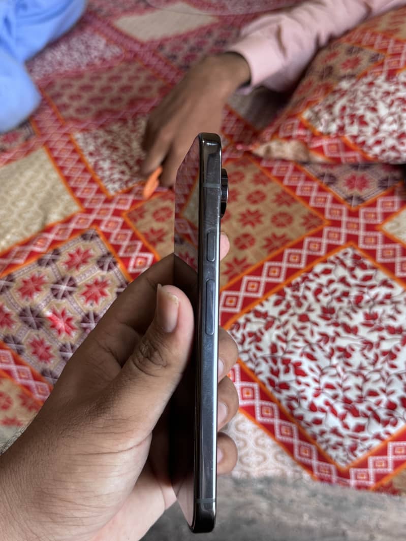 Google Pixel 9 Pro XL 2