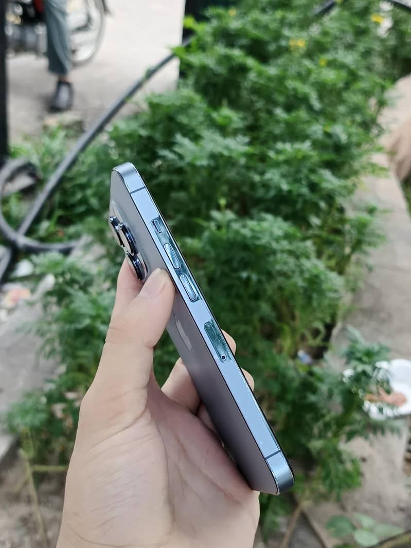 Apple iPhone 13 Pro 6