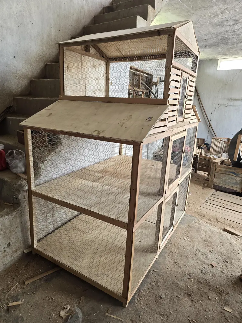 wooden cage high quality size 5x3x6.2ft — photo 4