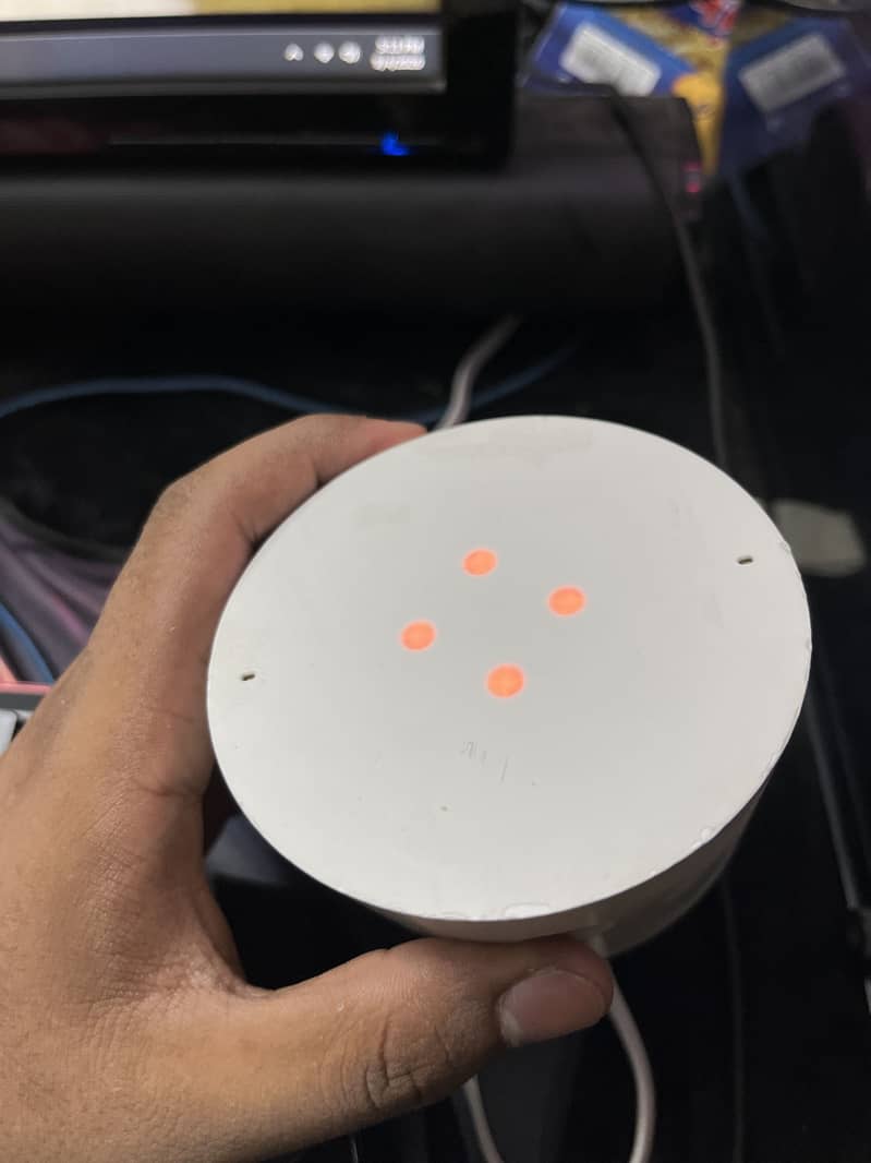 GOOGLE   HOME 1