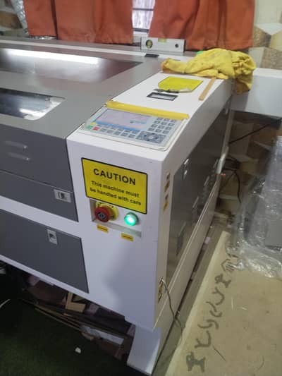 laser cutting machine