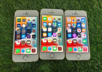iPhone SE 1st Generation 32GB | PTA Approved | 10/10 Antique Condition