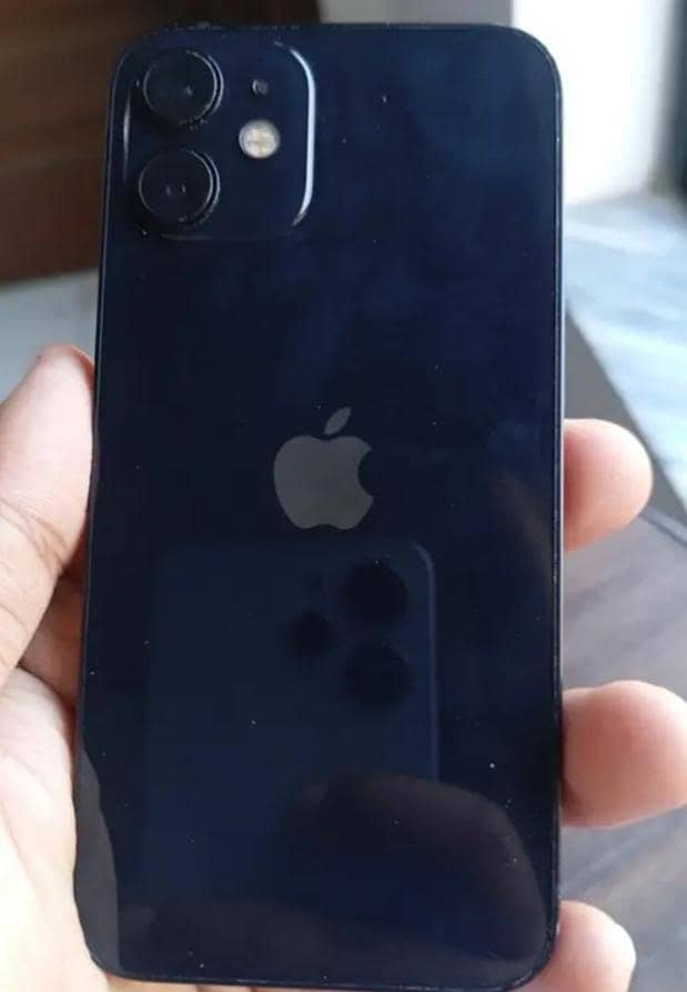 Apple iPhone 12 mini 3
