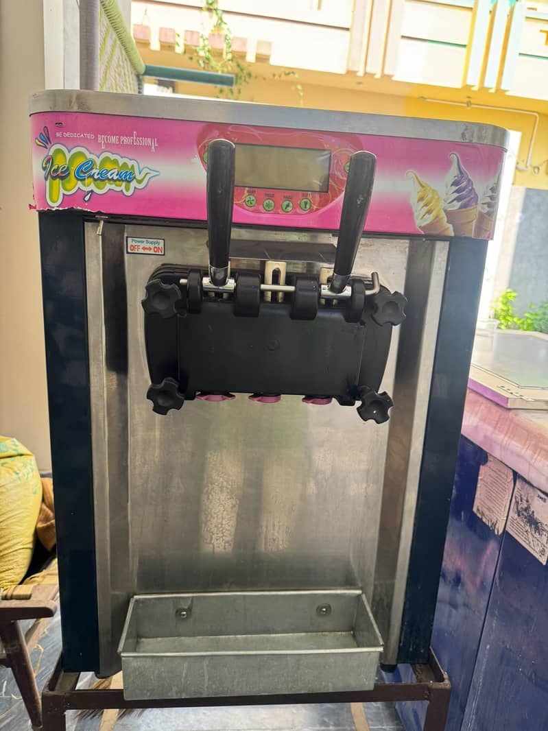 ice-cream maker 1