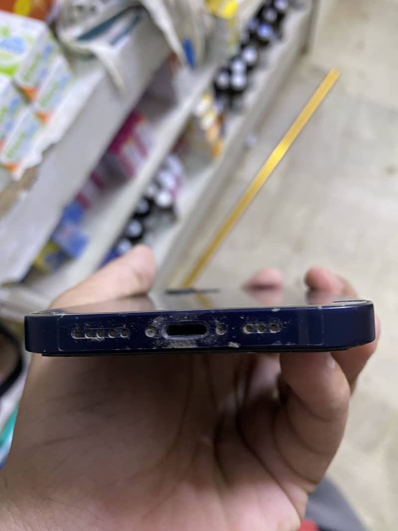 Apple iPhone 12 5