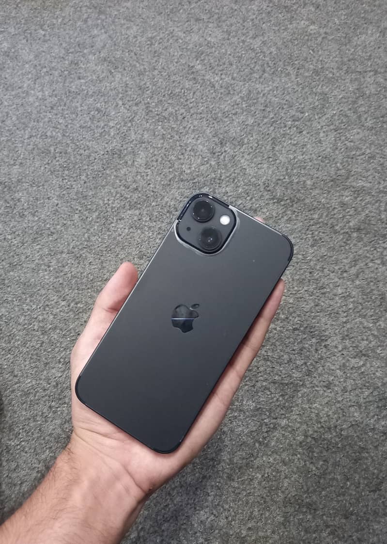 Apple iPhone 13 3