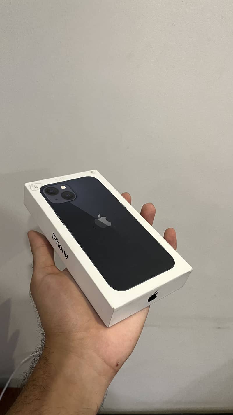 Apple iPhone 13 7