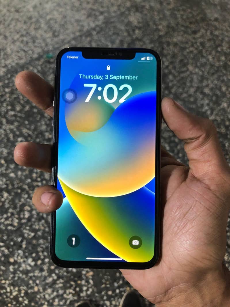 Apple iPhone X 0